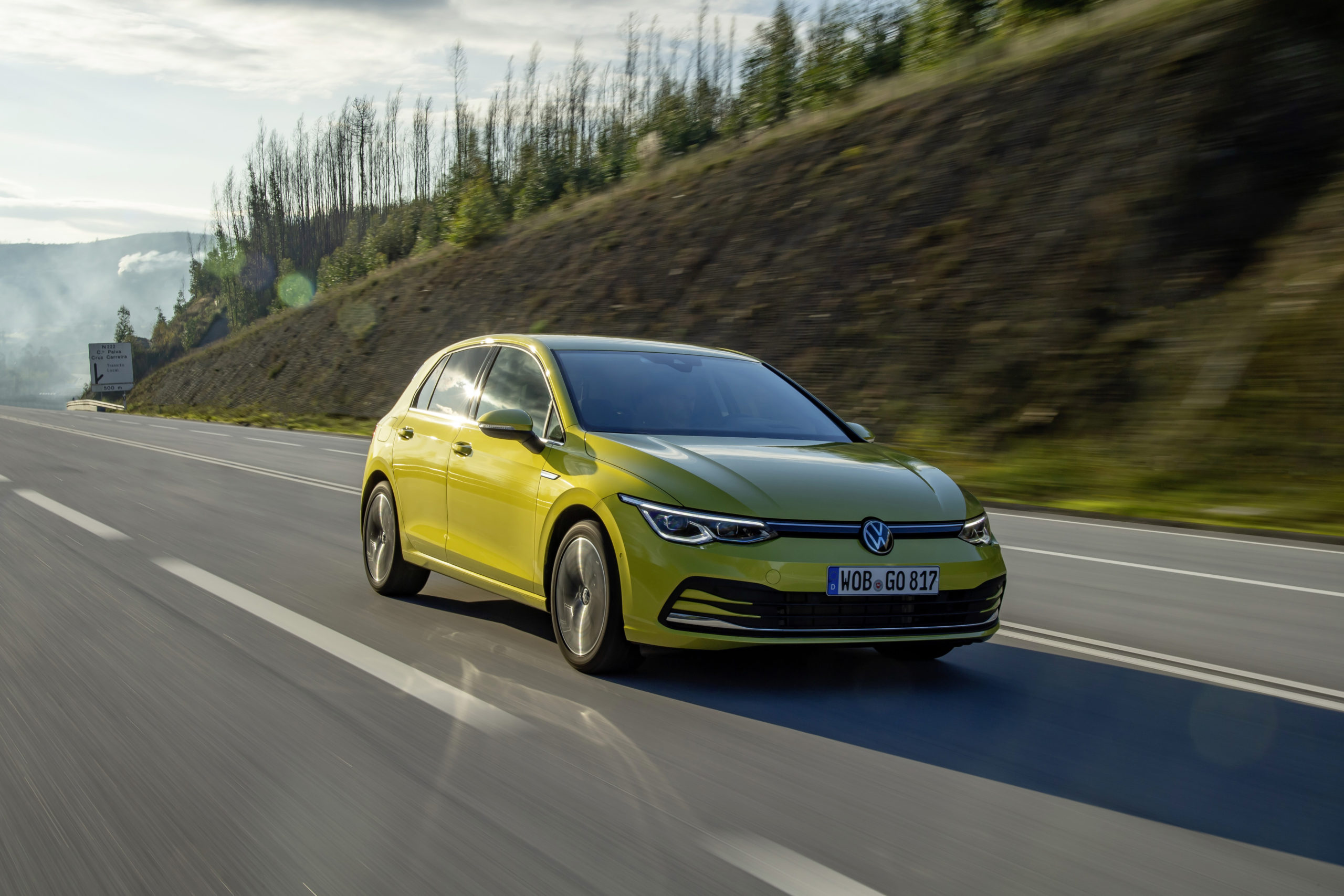 VW Golf 8: Software-Update soll das Infotainment verbessern - AUTO BILD