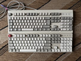 Ein Vergleich der Keychron C2 Pro 8K mit einer Unikey KWD-205D0