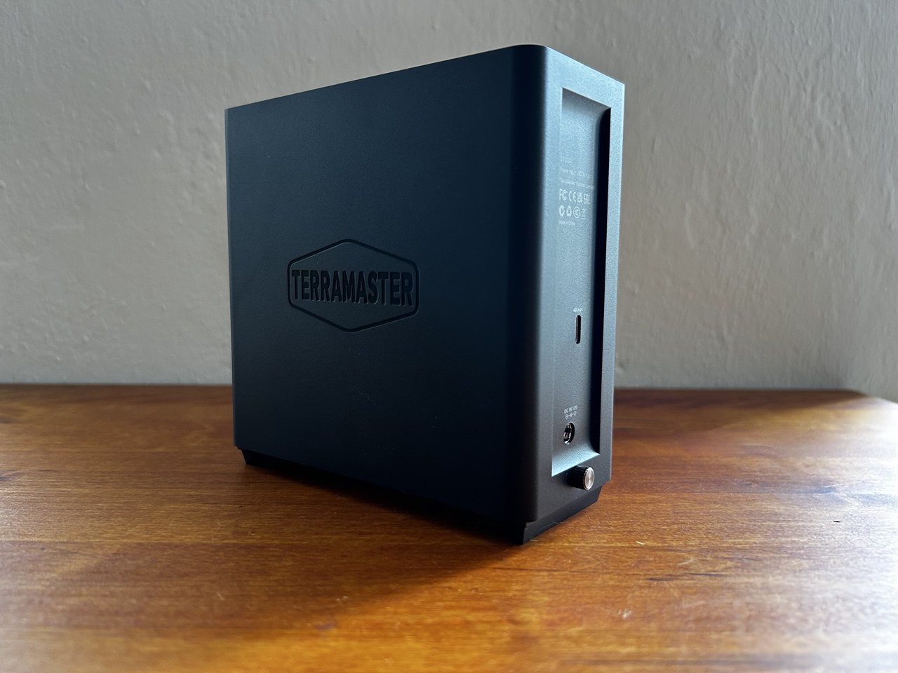 TerraMaster-D4-SSD-im-Test-schnelle-All-Flash-Erweiterung-f-r-NAS-und-Mac