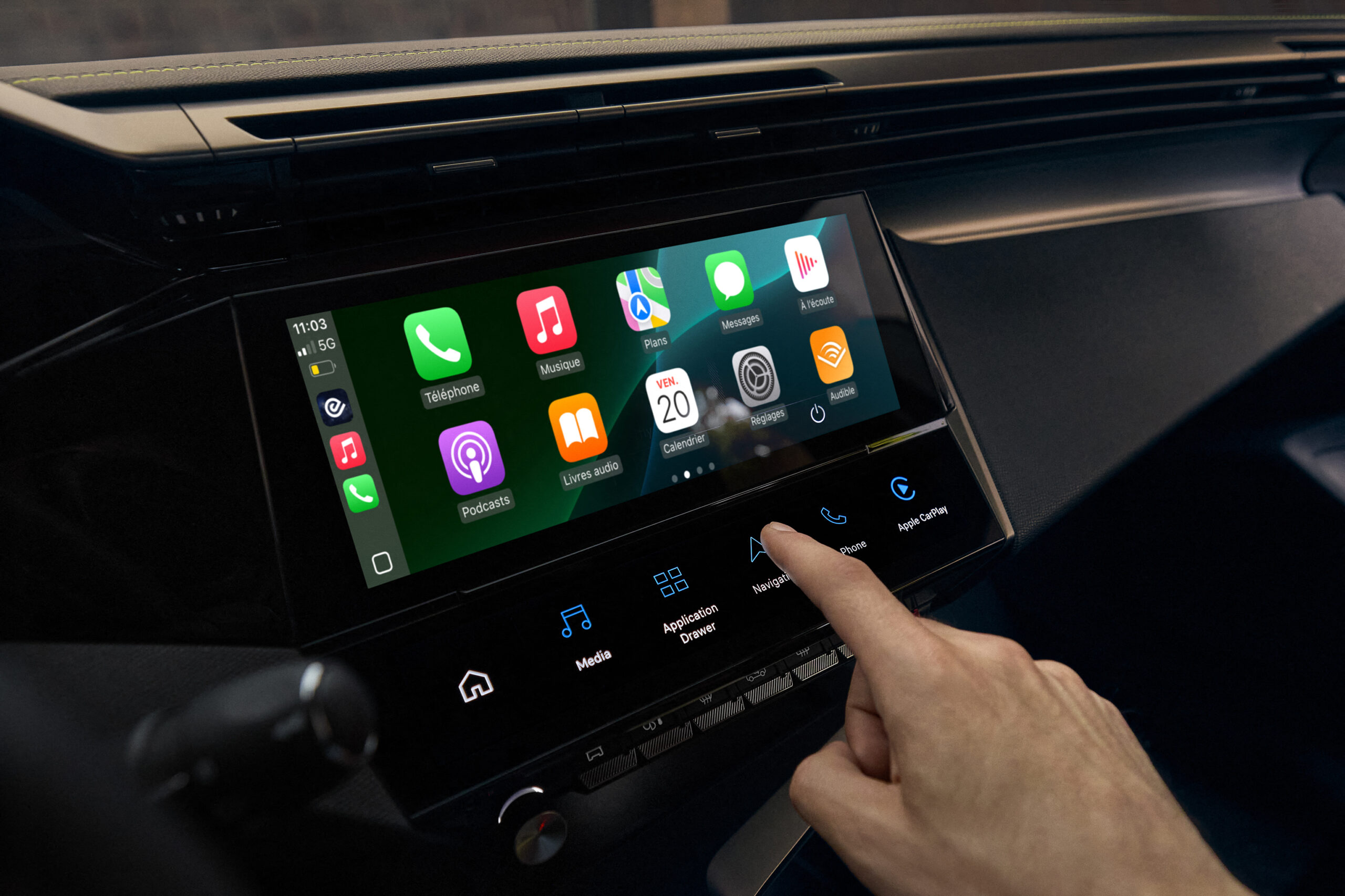 Das-Stellantis-IVI-Hardware-im-Labyrinth-der-Software-Pflege