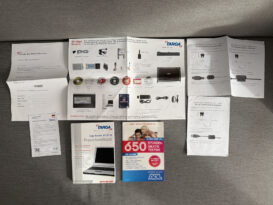 Checkliste, Hinweise, Garantien, AOL-Werbung und ein fettes Praxishandbuch zeugt von viel Lesematerial.
